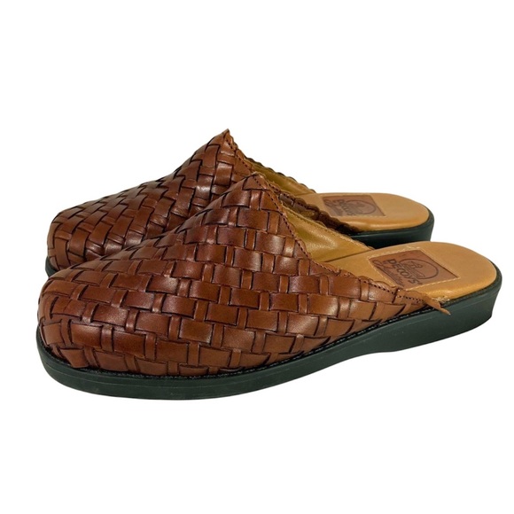 decoys Shoes Decoys By Auditions Woven Leather Slip On Slide Closed